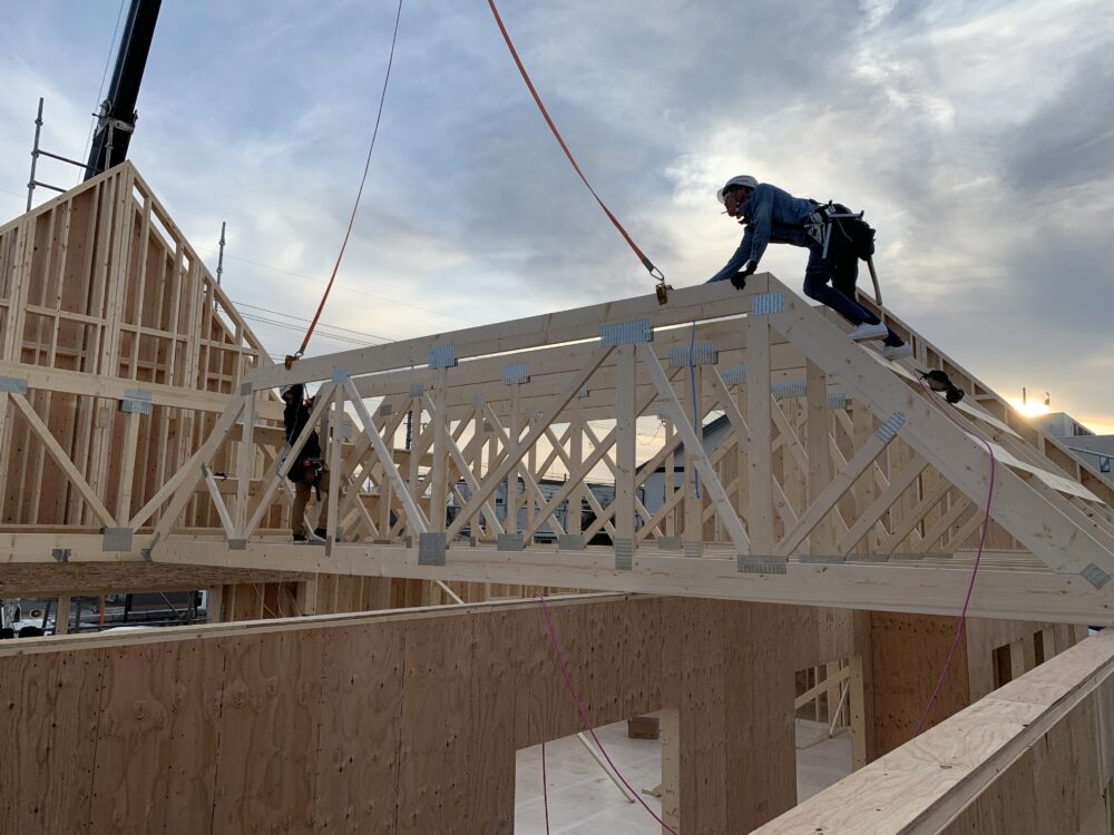 藤岡備建の輸入住宅は正統派！！～米国の歴史的映像から学ぶ家づくり～